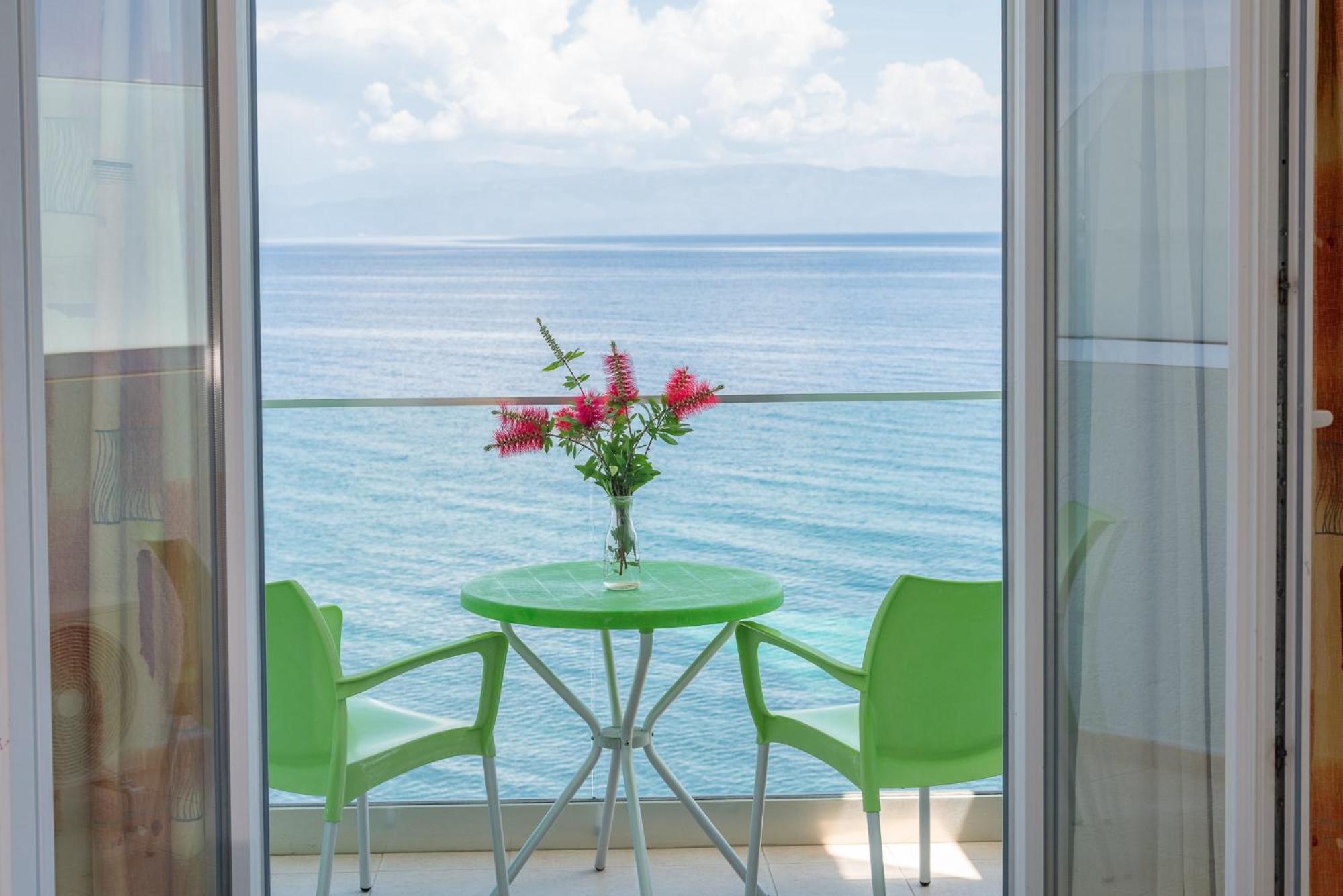 Corfu Maris Hotel Benitses  Exterior foto